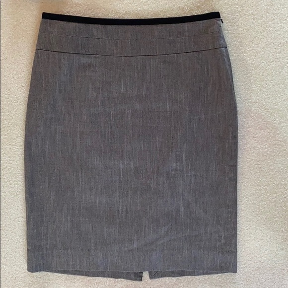 The Limited Gray & Black Suit (Jacket & Skirt) - Picture 2 of 11